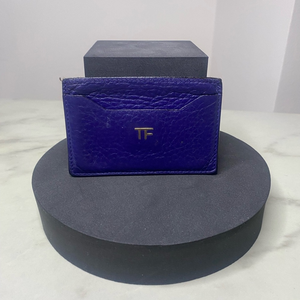 Tom Ford leather card case. Made in Italy. 4 compartments. Excellent condition.